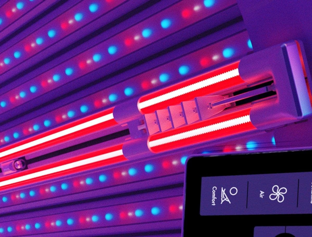 MegaSun K9SL FULL LED – LED Tubes und rotes Beauty-Light im Detail im Members Club – Sonnenstudio & Solarium in Hamburg