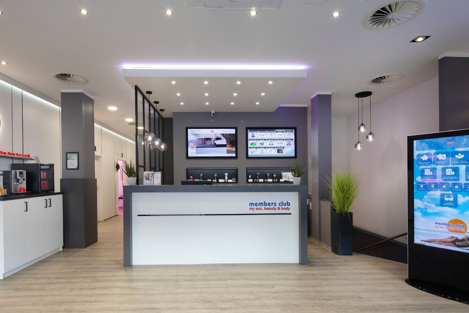 Studio Wandsbek im Members Club – Sonnenstudio & Solarium in Hamburg Studio Wandsbek im Members Club – Sonnenstudio & Solarium in Hamburg