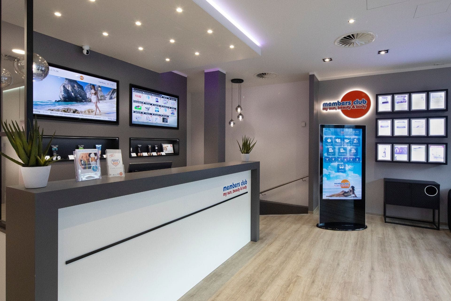 Innenansicht des Studios Wandsbek im Members Club – Sonnenstudio & Solarium in Hamburg Innenansicht des Studios Wandsbek im Members Club – Sonnenstudio & Solarium in Hamburg